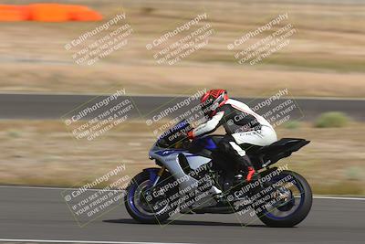 media/Apr-24-2022-TrackXperience (Sun) [[0a4e3d9450]]/Group 3/session 5 turn 6/